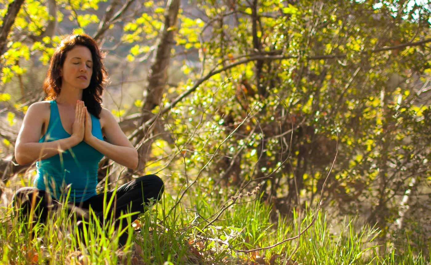 health and wellness Amanda meditating